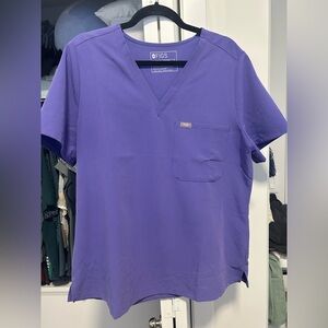 Figs Catarina One-pocket amethyst scrub top